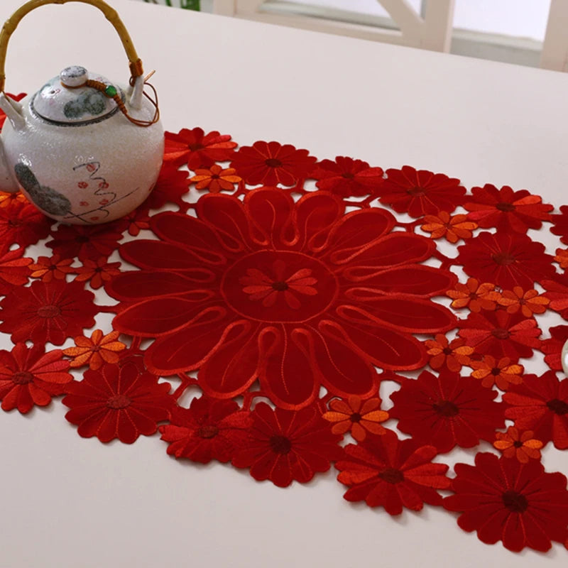 Embroidered Table Flag Luxury Poinsettia Holly Table Runner For Coffee Desk Xmas Placemat Decorations Lace Tablecloth