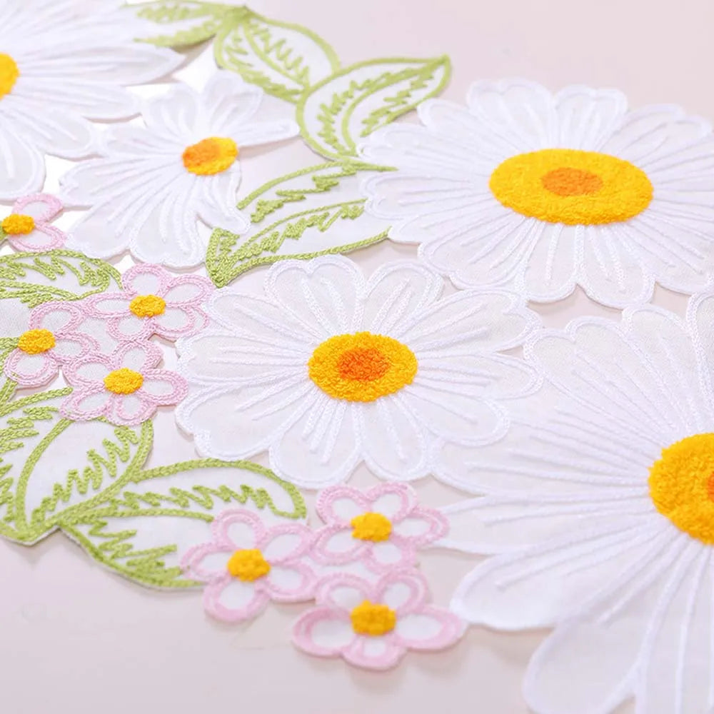 Hand Embroidery White Daisy Flower Table Runner Cotton Linen Wedding Party Dining Table Flag Placemat Home Kitchen Table Decor