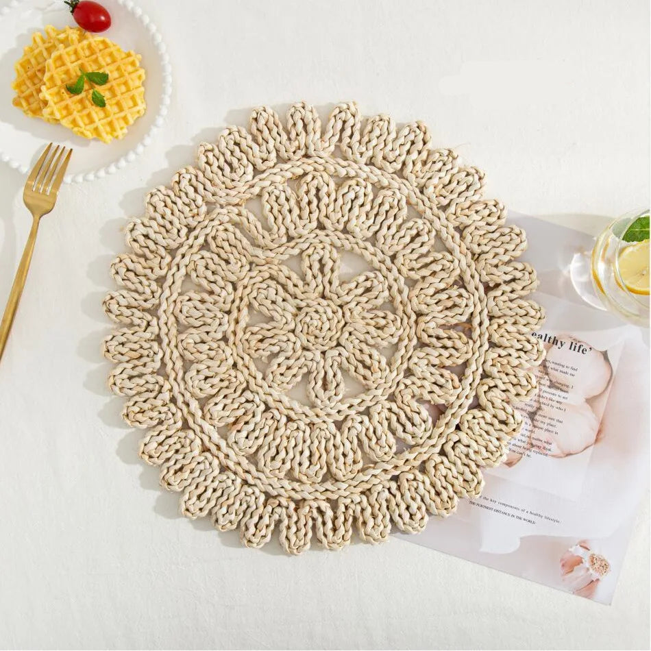 Handmade Straw Woven Corn Husk Home Casserole with Heat Insulation Tea Mat Table Mat Heat-Resistant Mat Plate Cup Placemat
