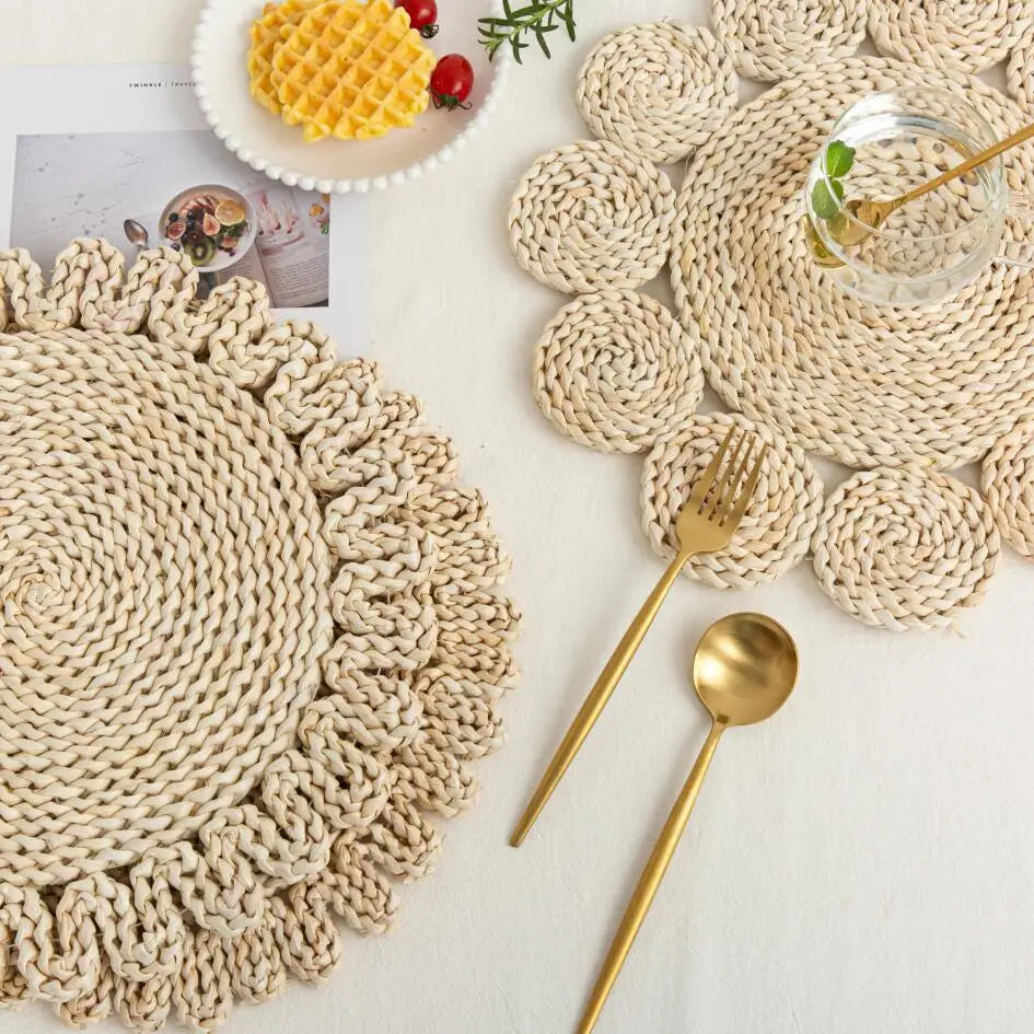 Handmade Straw Woven Corn Husk Home Casserole with Heat Insulation Tea Mat Table Mat Heat-Resistant Mat Plate Cup Placemat