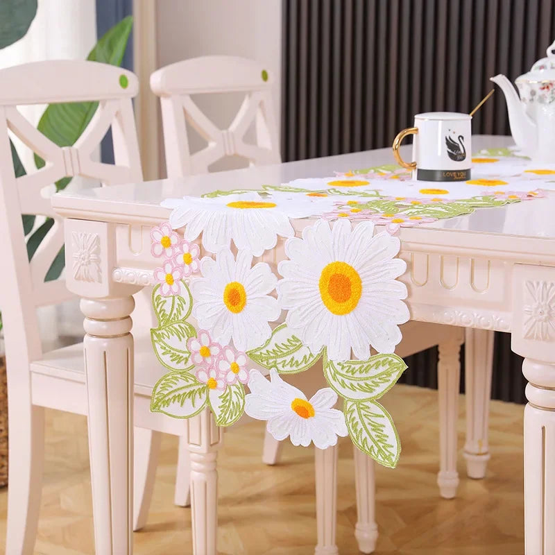 Hand Embroidery White Daisy Flower Table Runner Cotton Linen Wedding Party Dining Table Flag Placemat Home Kitchen Table Decor