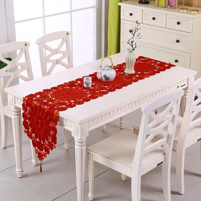 Embroidered Table Flag Luxury Poinsettia Holly Table Runner For Coffee Desk Xmas Placemat Decorations Lace Tablecloth