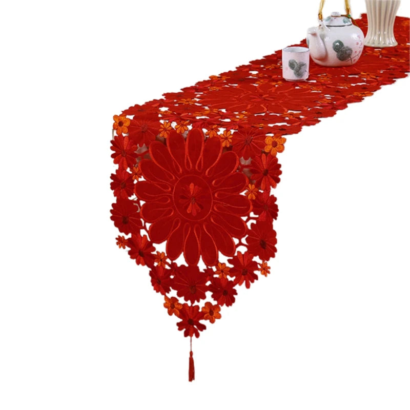 Embroidered Table Flag Luxury Poinsettia Holly Table Runner For Coffee Desk Xmas Placemat Decorations Lace Tablecloth